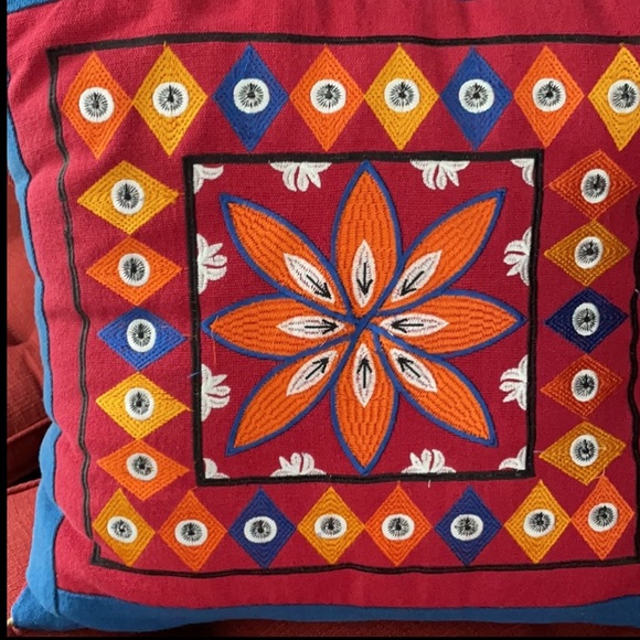 Embroidered Cushion Cover With Tassels - Picture 5 of 11